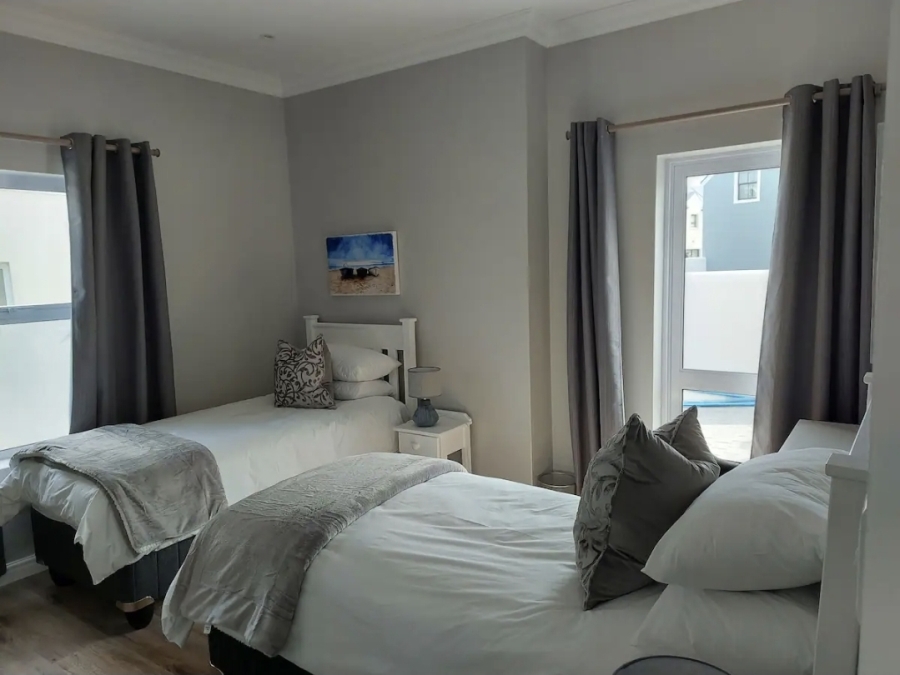 To Let 2 Bedroom Property for Rent in Westcliff Western Cape